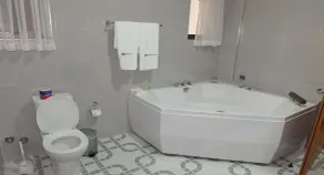 Deluxe Twin Room - Image 2