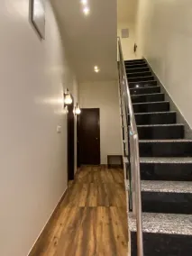 Lavish 6 bedroom house in the heart of the city - Image 3