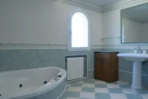 Hus til at slappe af og nyde med dine kære. - Image 3
