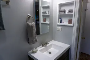 Cozy Cottage only steps away from Downtown Brevard! - Image 3