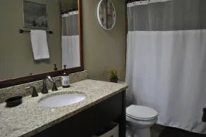 Entire home steps from the Missouri River! - Image 2