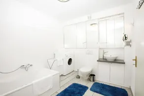 Charming Apartment \"Bregenz 6 Top 2\" with Wi-Fi, Balcony, Terrace & Garden - Image 2