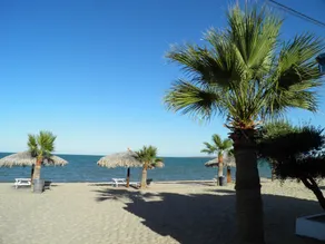 #36 Bungalow Seaside Hotel & Victors RV Park - Image 4