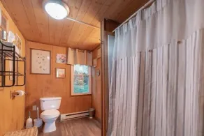 Clouds Mountain Cabin - Image 2