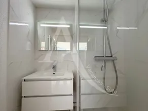 T2 + COIN CHAMBRE, TERRASSE 1ERE LIGNE MER - Image 2