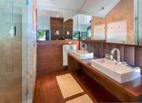 Villa Lily Pad - Three Bedroom Villa, Sleeps 6 - Image 2