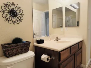 Queens Landing by Mesquite Vacation Rentals with Private Balcony and $510 in free daily activities - Image 4