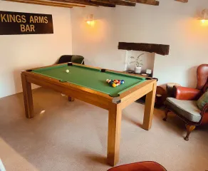 Cottage, close to Devon beaches with games room - Image 3