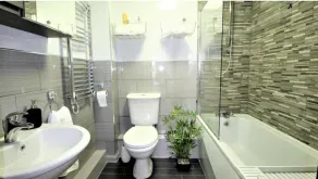 Rugby - Apartment - Sleeps 4 - Parking - Image 2