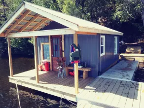 Floating Bunkie Glamping @ Big Crosby Lake - Image 5