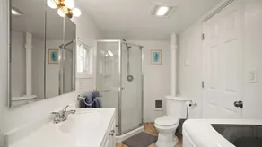 Downtown CDA Tiny House-Walk to the Lake - Image 3