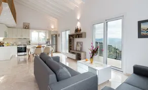 Private Pool, Walk to Beach, Stunning Sea View, A/C, WiFi - Image 4