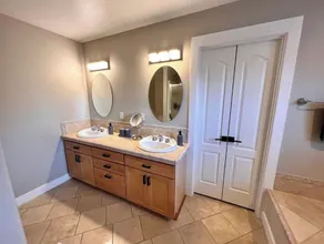 New listing: Home is bright & cheery! - Image 3