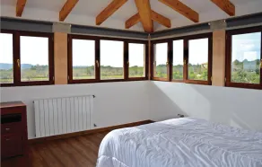 Lovely Home In Santa Maria - Image 3