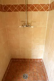 tipo completa, piscina privata, tra Avignone e Uzès, autentica Provenza Mas - Image 4
