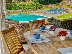 Villa with private pool, 10 minutes from the sea, large garden*parking*BBQ  - Image 2