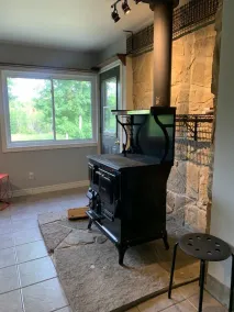 Gorgeous 4 season cottage on 15 Acres! - Image 3