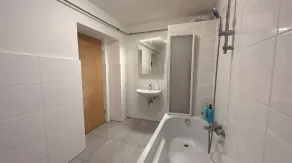 Beautiful 1BR Apartment Near Prater Park - Image 3