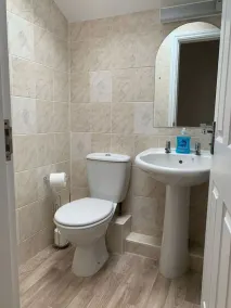 Biskey Howe Central - FREE off-site Health Club access with Pool, Sauna, Steam Room & Gym - Image 4