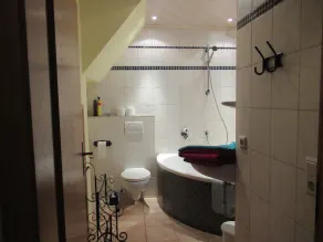 Vacation home Berkele for 8 to 12 people 200sqm, 6 double rooms 5 bathrooms idyllic garden - Image 3