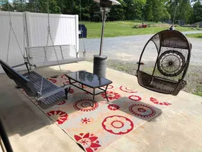 Country Farmhouse | Large Parking 4 bed/2 bath - Image 3