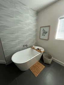 2 king size beds, Heated pool, Patio.& grill & Fast.Wi-Fi - Image 3