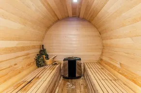 House with outside Sauna and Hot tube - Image 2