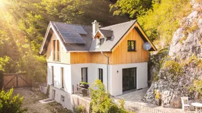 Gemütliches Ferienhaus mit Schwimmteich und Großer Terrasse - Image 5