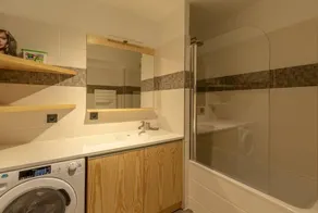100m from ski slopes, 3rd floor, view valley, fitness, sauna, hammam, terrace, balcony, parking, tv - Image 3