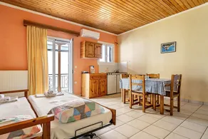 Apartment \"Lefkothea 1\" with Sea View, Balcony & Wi-Fi - Image 4