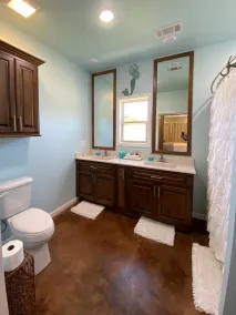 Love Shack - Image 3