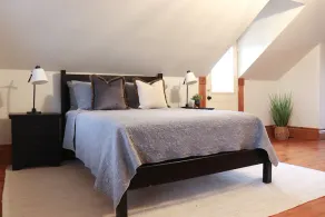 Charming, private 1 BR - just mins to Collingwood! - Image 4
