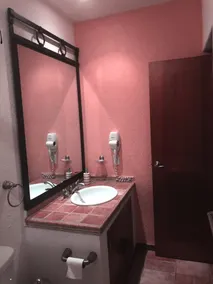 Comfortable Bedroom 1, King size bed, private bathroom and Smart TV 50\"  - Image 3
