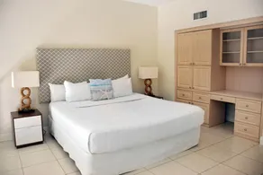 Best Place for Relaxing! Private Beach Access, Fantastic 1 Bedroom Suite, Pool - Image 4