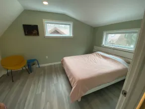 Cottage on Clarks Creek - Image 5