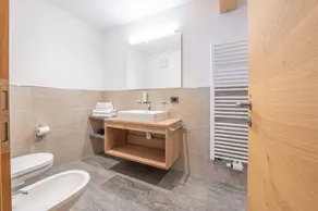Appartement 3 pièces Erta avec vue sur les montagnes, Wi-Fi et terrasse - Image 2