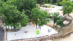 Schönes Mobilheim mit Terrasse und Garten - Image 4