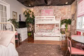 Eclectic Loft atop Art Studio in the heart of Scott Joplin Land! - Image 3