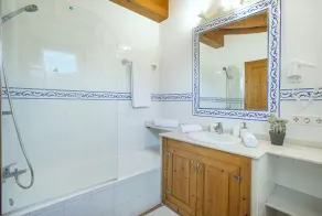 Owl Booking Villa Divina - Luxury Retreat - Image 2