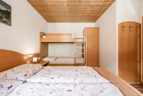 Farm Stay at Angererhof – Apartment 'Hannes' with Mountain View, Garden & Wi-Fi - Image 4