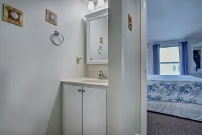 2 Bedroom Oceanfront Condo with Beautiful Views - Image 4