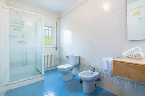 Villa Mario, avec piscine privée, Wi-Fi et proche plage. - Image 2