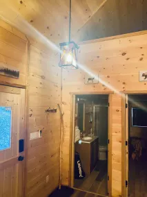 LIAHN CABIN AT WINDROCK RIDGE .RIDE TO THE TRAILS IN A MINUTE, RIDE,RELAX,REPEAT - Image 3
