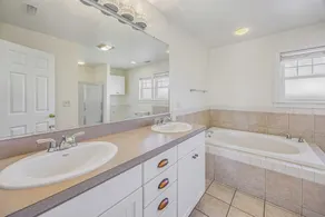 Soundside Dog Friendly w/ Pool, Elevator, Hot Tub, Game and Theater Rooms - Image 2