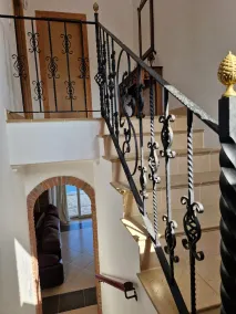 Lovely family villa overlooking Lake and Mountains 15 mins from Coast - Image 2