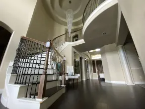 Newly Listed Oasis - Image 3