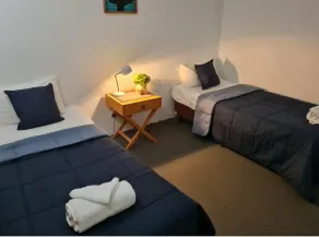 Surfcomber 2 Bedroom Rooftop Apartment - Image 4
