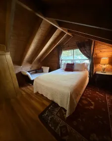 Timberline Cabins - The Birmingham Cabin, WiFi, Pets, Hot Tub, Fireplace - Image 5