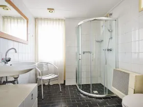 Cozy holiday home in a lovely environment. - Image 3