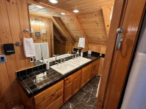 Relax LAKEFRONT: Incredible Panoramic Views & boat slip, 9 Miles to Clemson! - Image 5